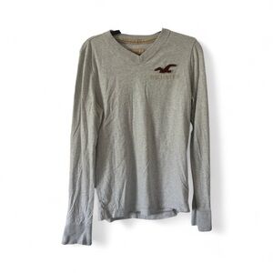 Men’s Hollister grey v neck